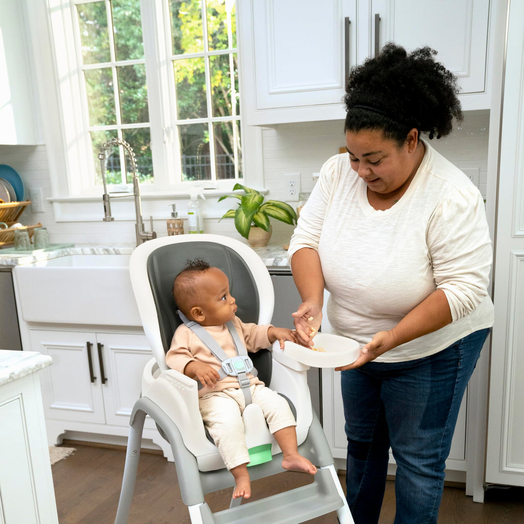 6-in-1 High Chair with 5 Point Harness and 2 Trays Y333