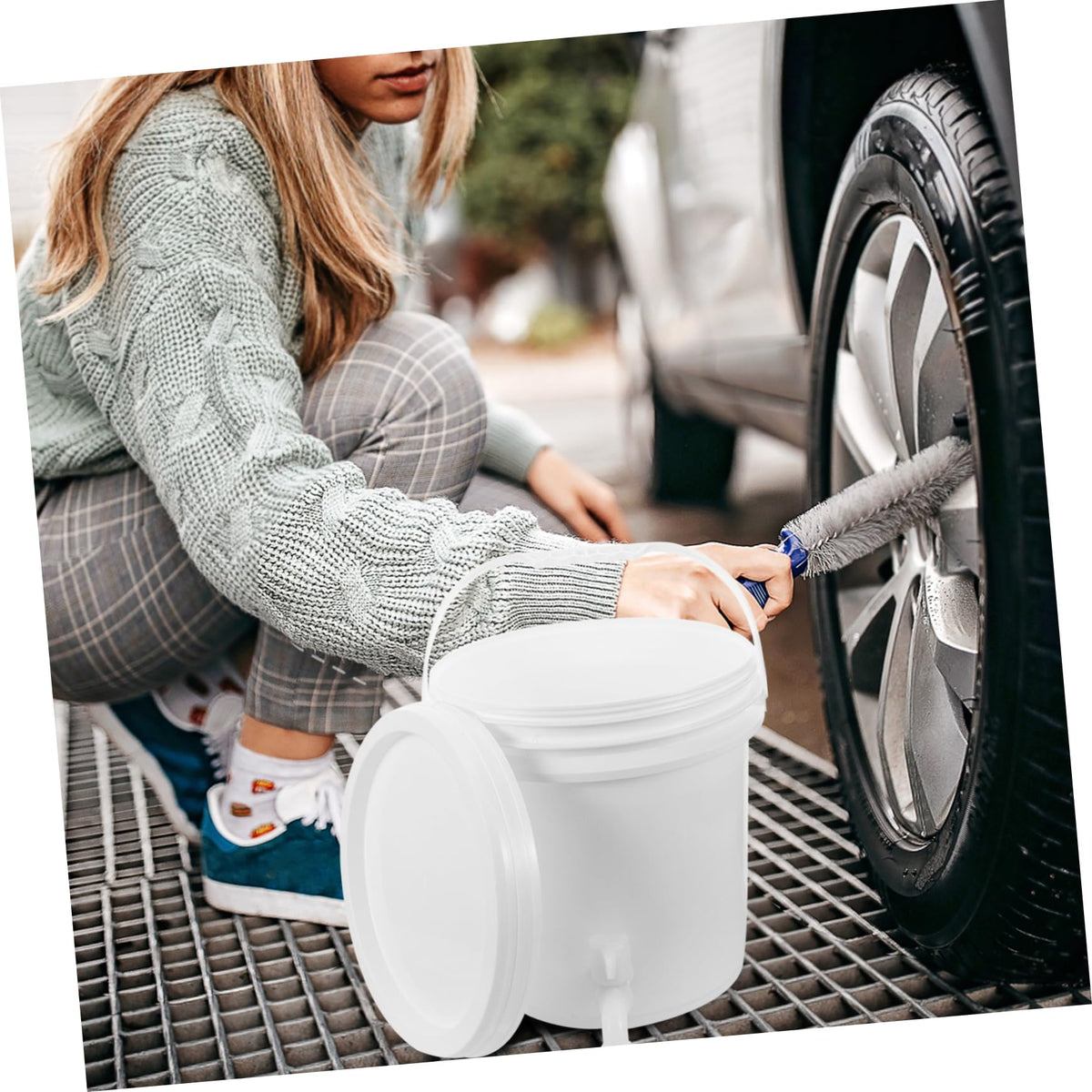 Water Storage Jug with Faucet 10l Plastic Container A546